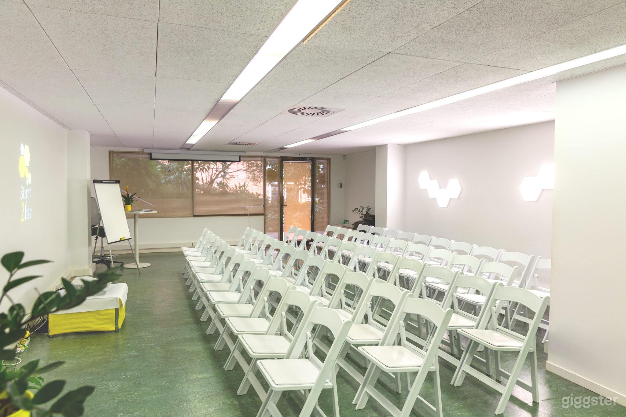 Perfecta sala de trabajo para todo tipo de eventos Foto 3