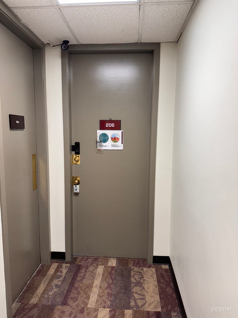  Yoga & Massage Studio 