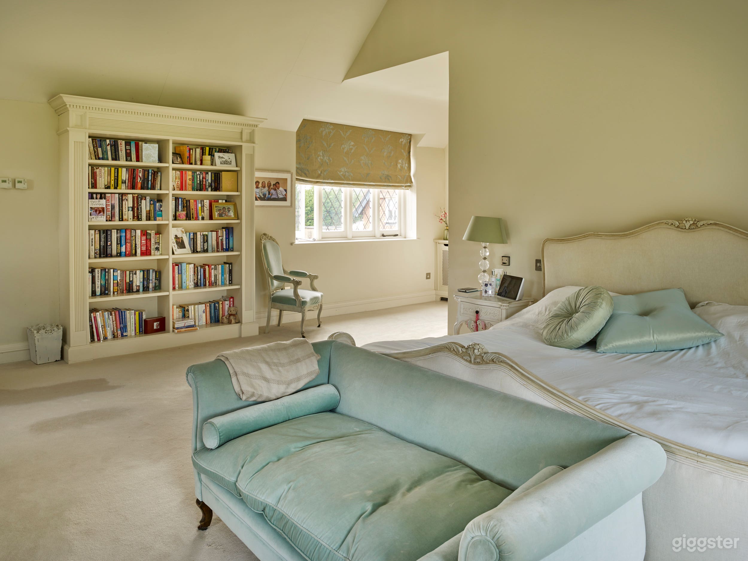 Lutyens Style Manor House Buckinghamshire Photo 4