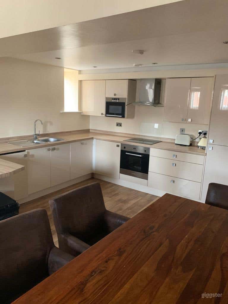 Duplex with Juliette Balcony in Liverpool  Photo 4