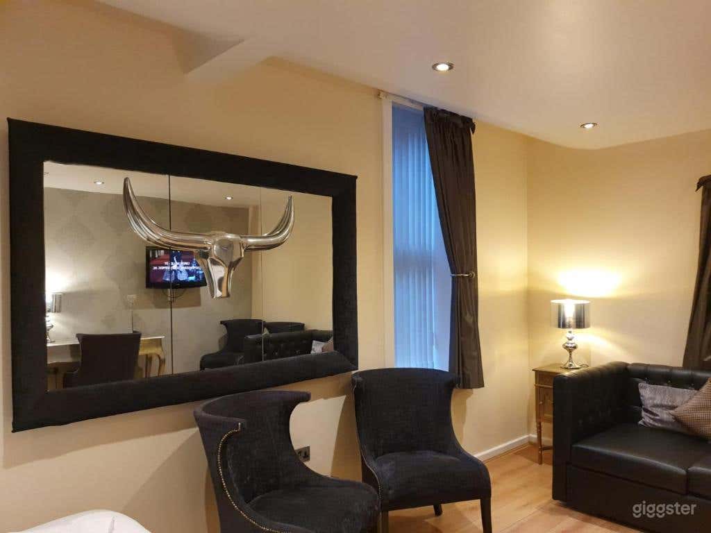 Duplex with Juliette Balcony in Liverpool  Photo 3