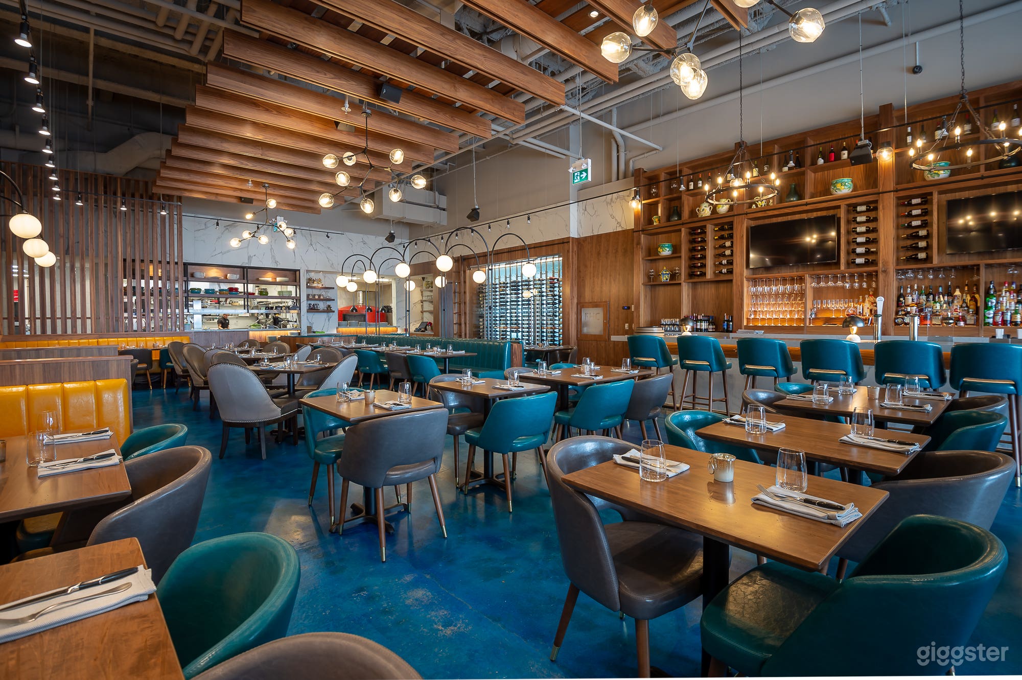 Where Italian fine dining meets family style comfort. Photo 1