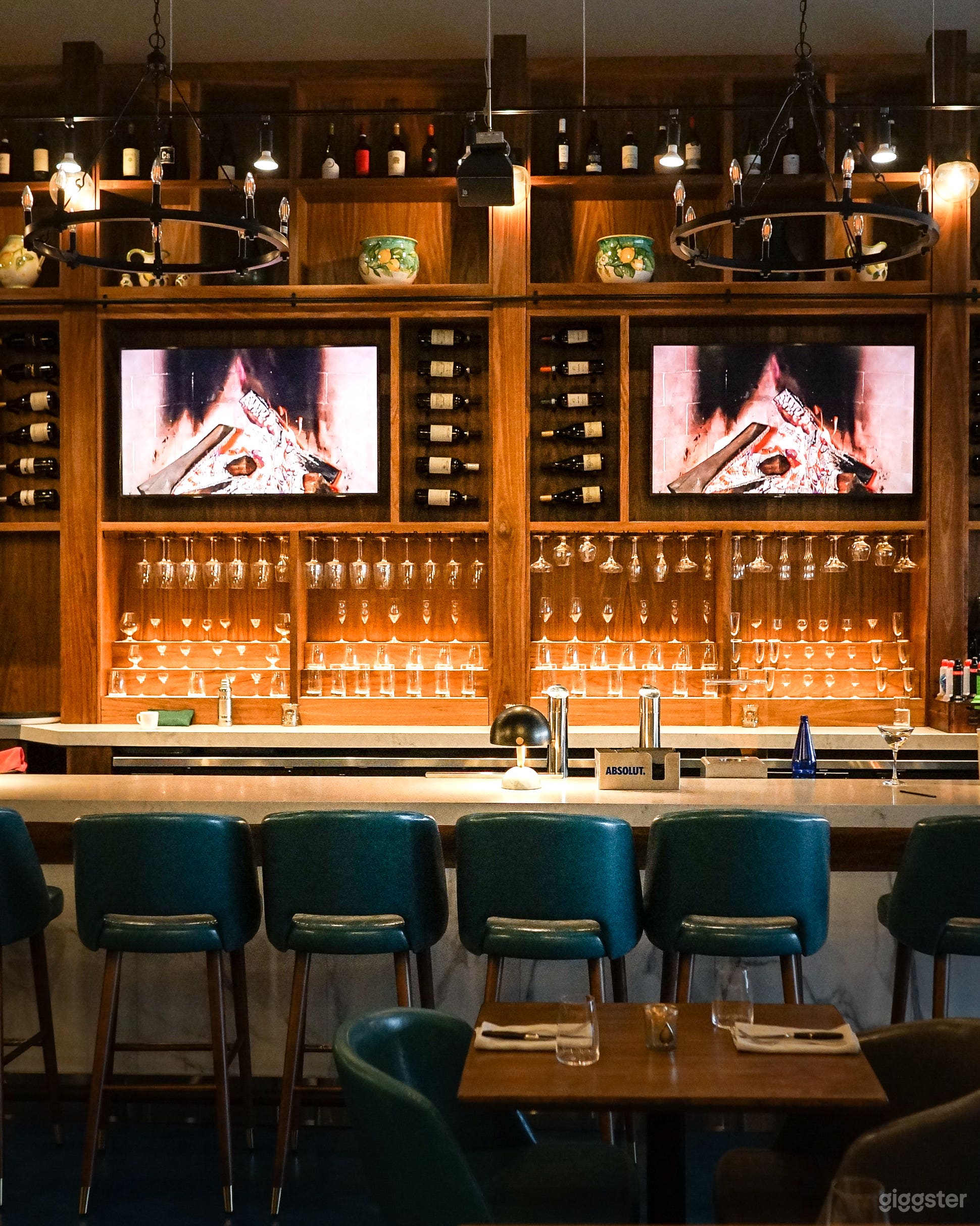 Where Italian fine dining meets family style comfort. Photo 3