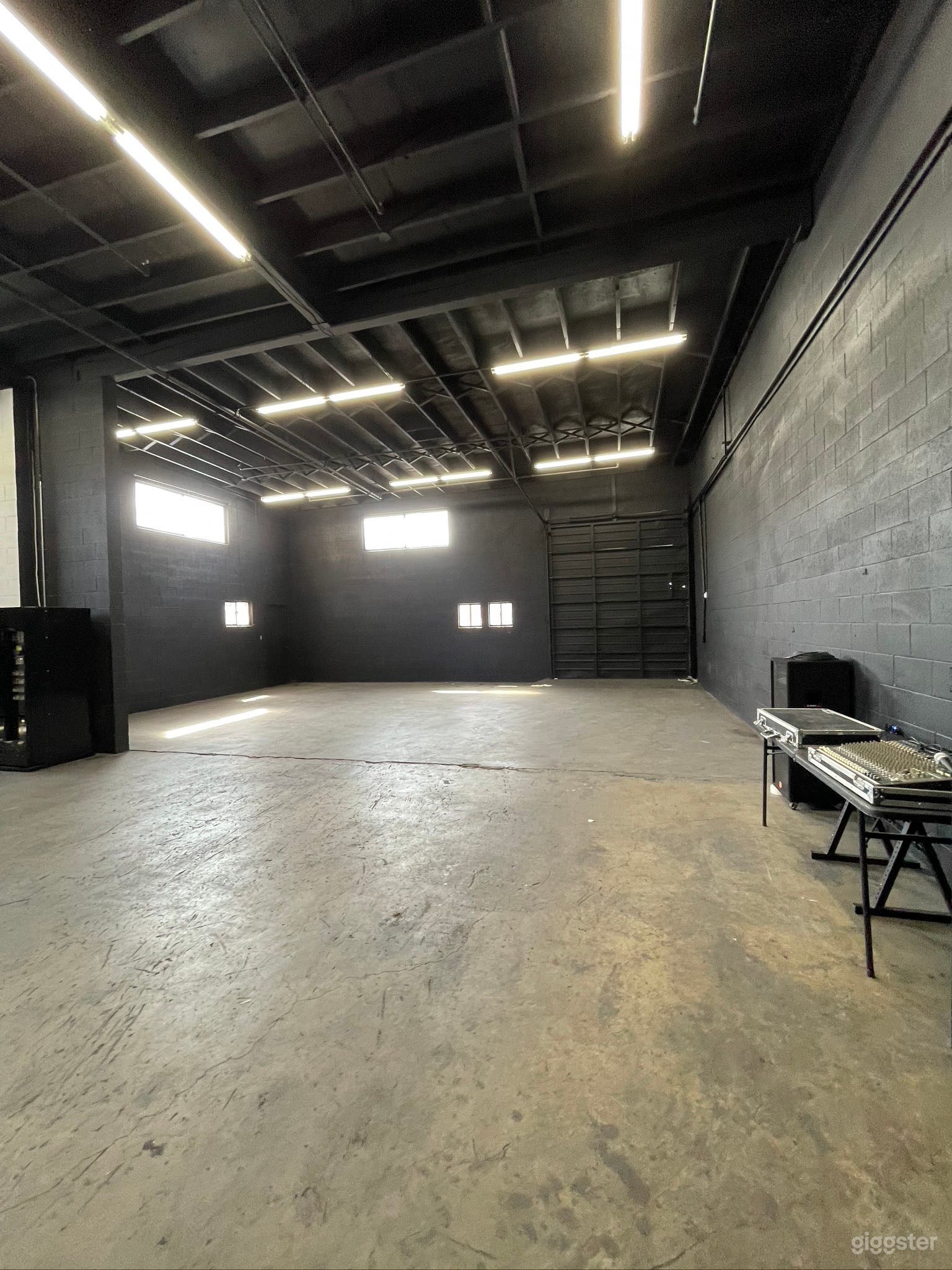 Shot of the long wall and garage in the stage. 