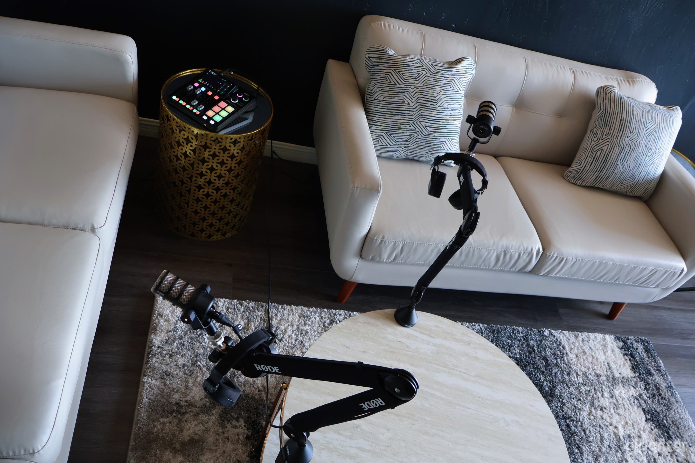 Mobile Podcast/Photgrapghy Studio Photo 3