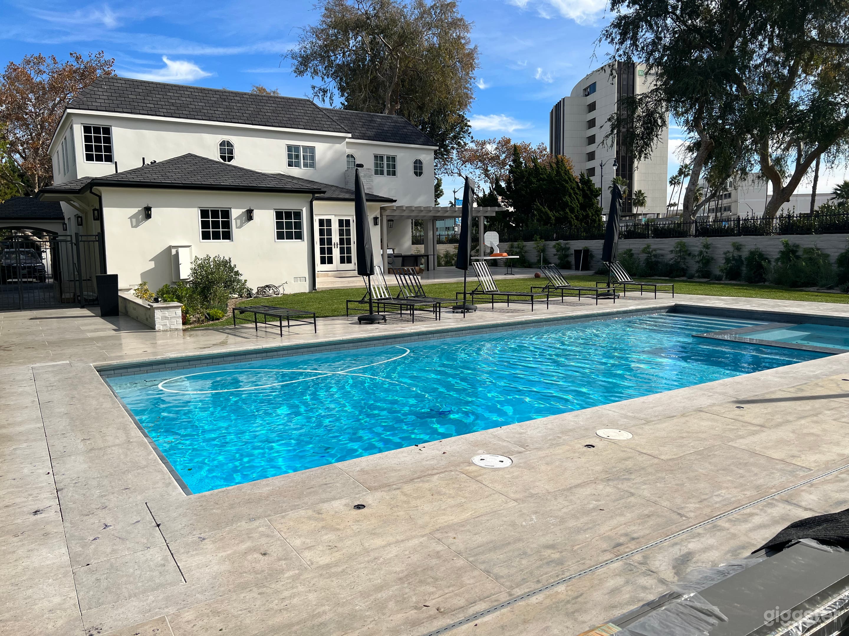 Glamorous BH House - Great for filming/photo shoot Photo 3