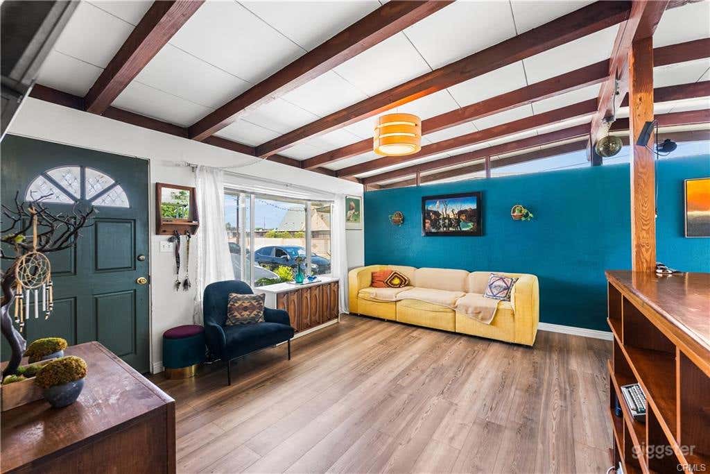 Authentic Mid-Century California Home with Bohemian Flare Photo 4