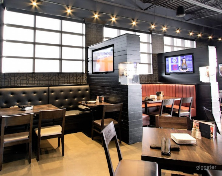  Expansive Mezzanine Lounge 