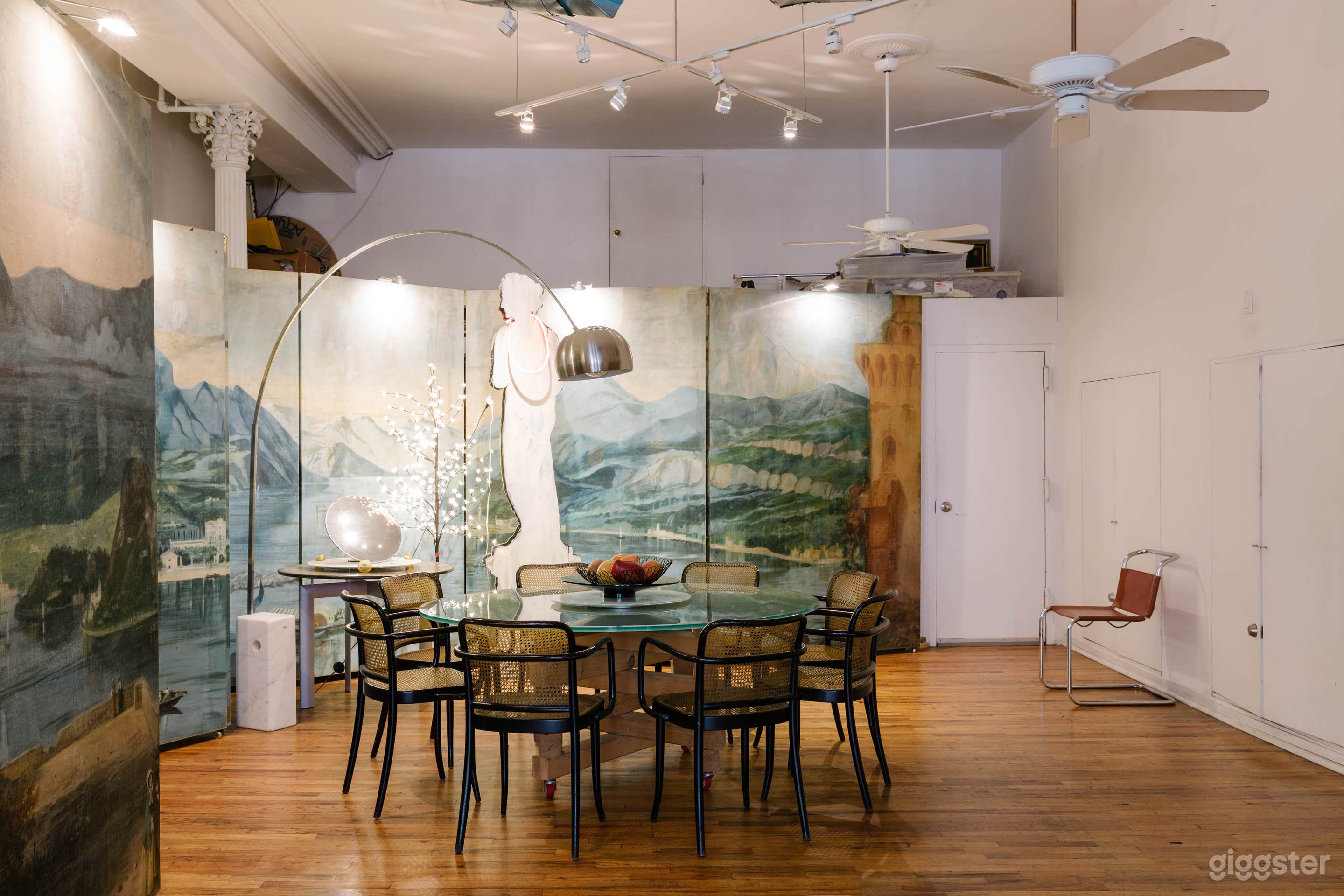 4,200 sq/ft lavish artist loft in Tribeca  Photo 3