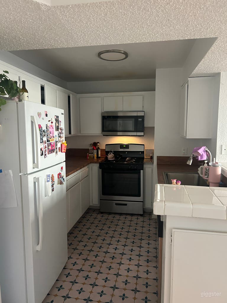  Espacio creativo elegante en Hollywood para filmación y contenido 