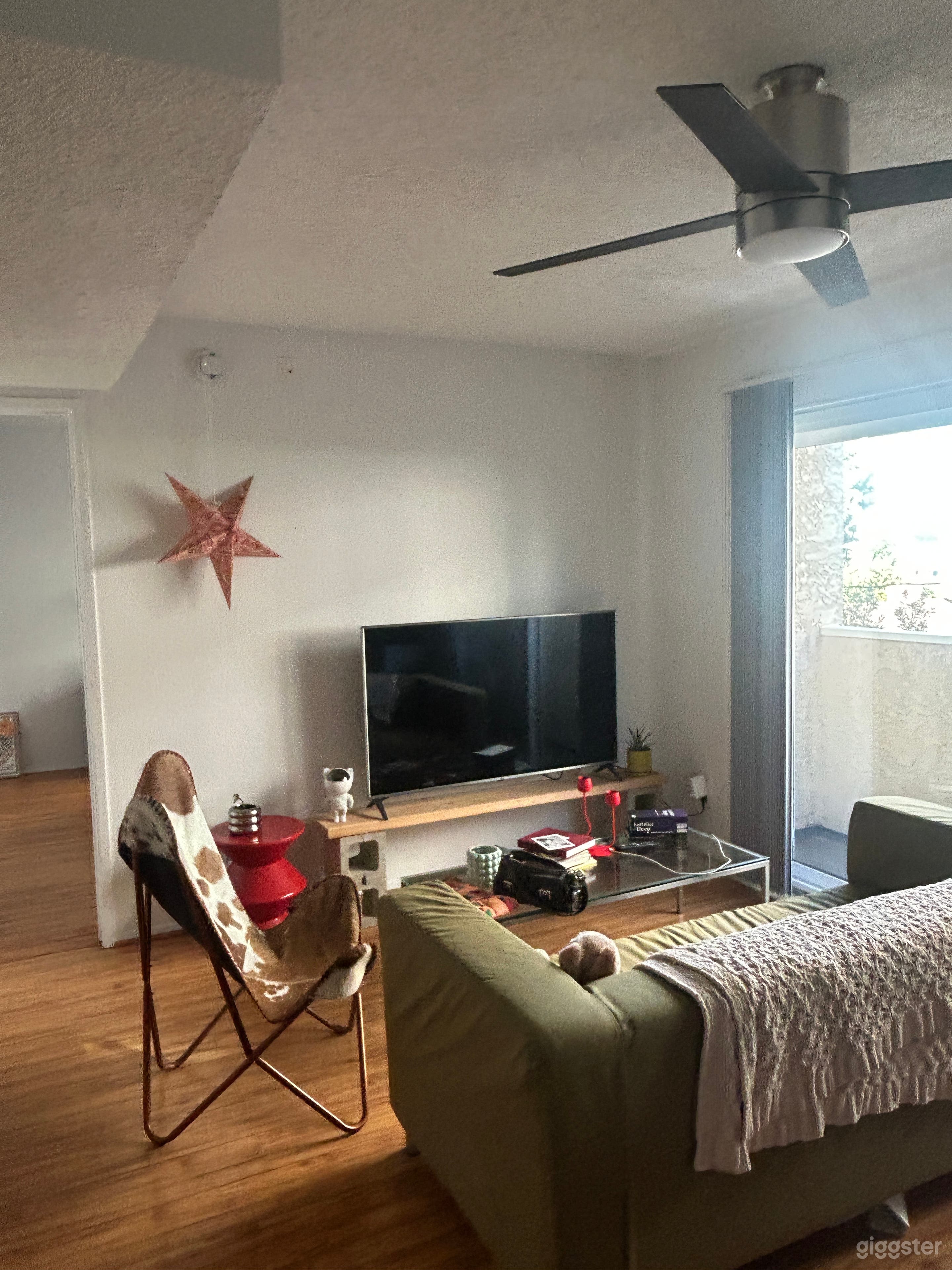 Stylish Hollywood Creative Space for Filming & Content Photo 1
