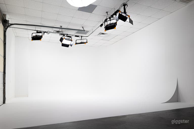  Studio Vidéo/Photo avec mur cyclorama 