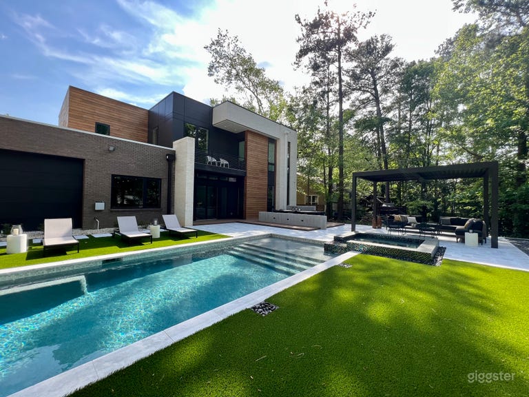  Modern Contemporary LA Style House with Pool & Spa 