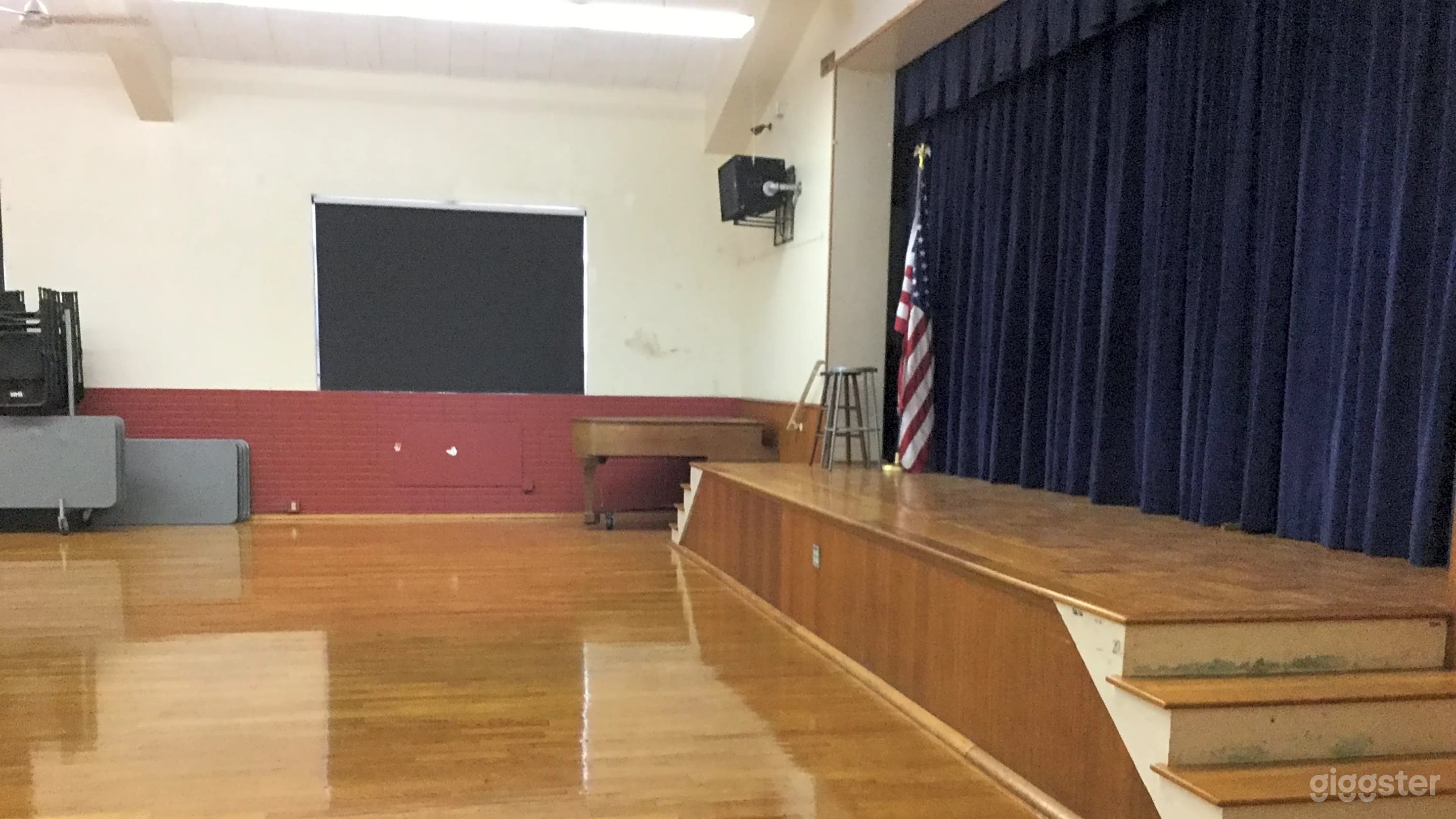 Classic Catholic School in East Hollywood Photo 2