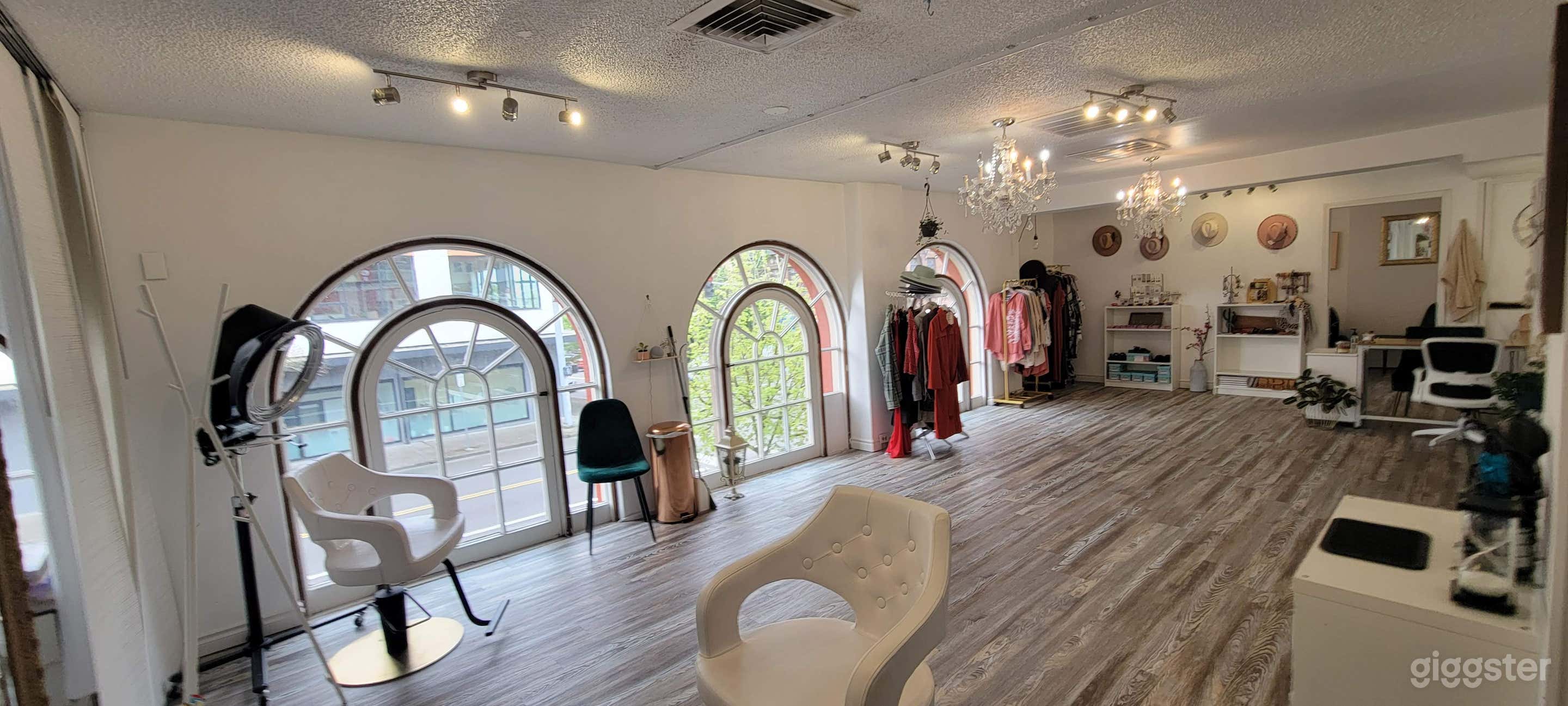 Loft Studio: Studio B
Our newly remodeled event space offers 650 square feet of versatility, comfortably accommodating up to 25 guests. Ideal for small classes, meetings, and photography sessions, features three large windows flooding the space with light.