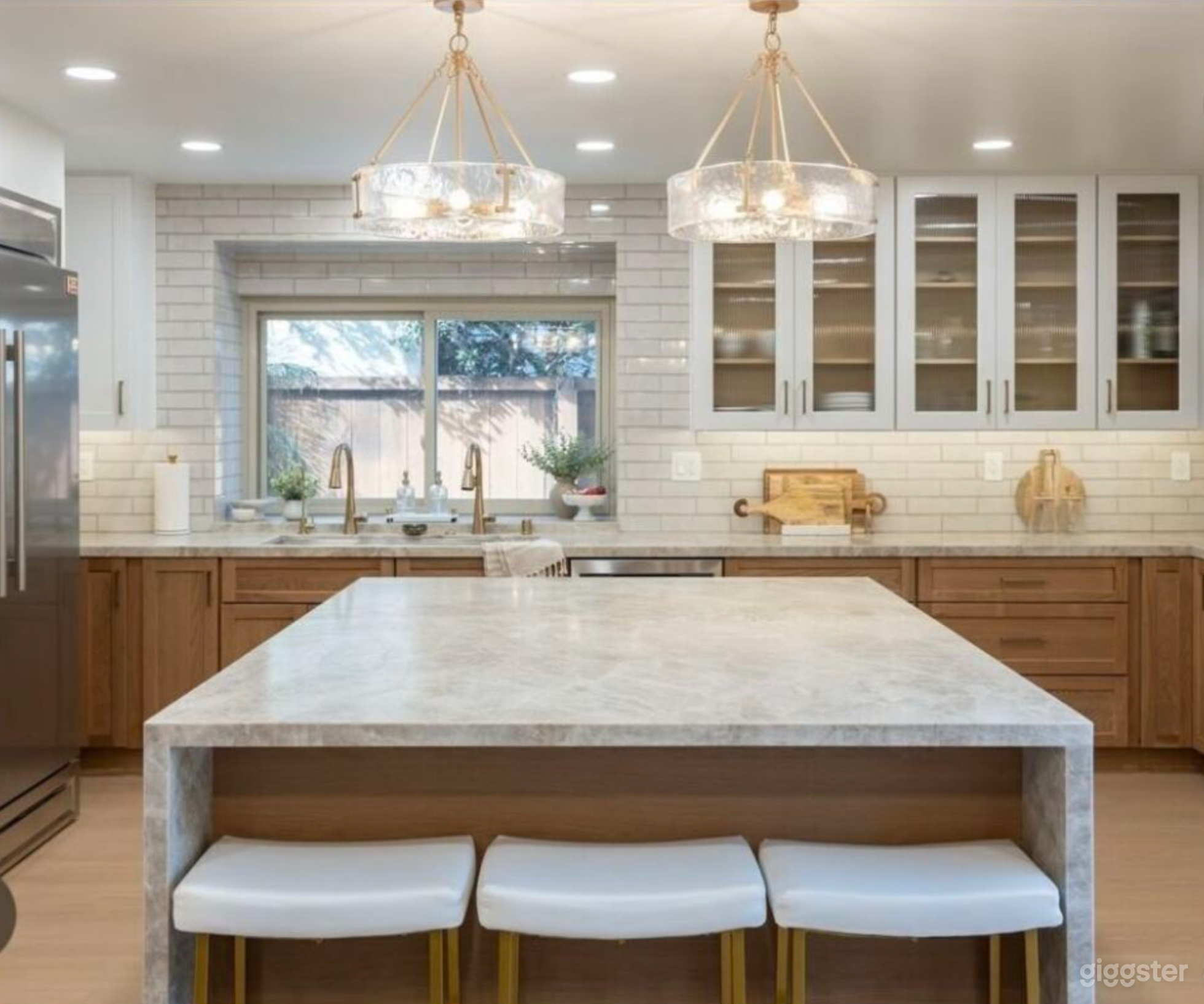 Custom kitchen, with double oven! PERFECT for any kitchen-cooking content!