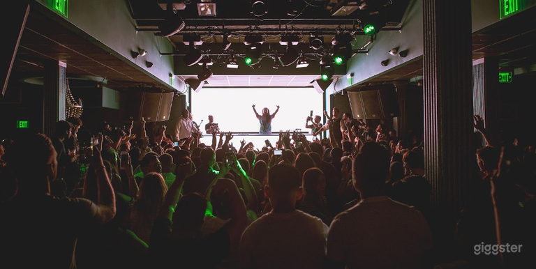  High-Energy NightClub with Ultra-Exclusive Lounge in Boston 