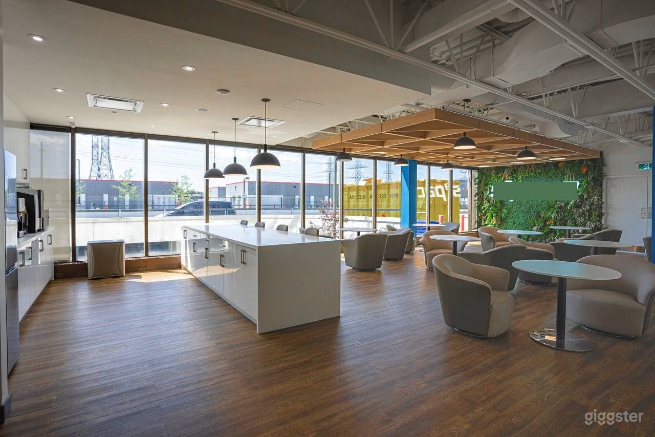 30 People Training Room 3 Photo 4