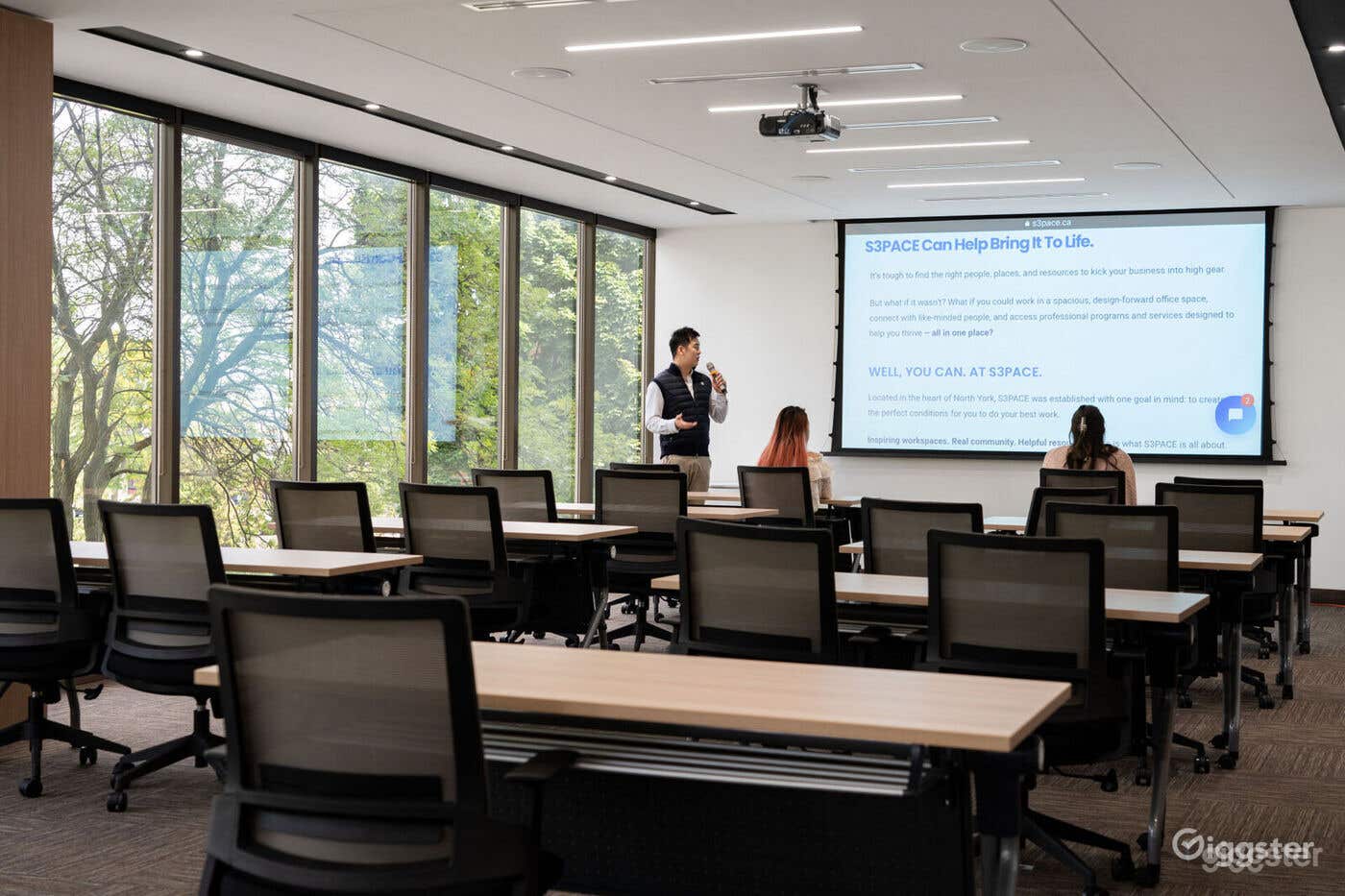 30 People Training Room 3 Photo 2