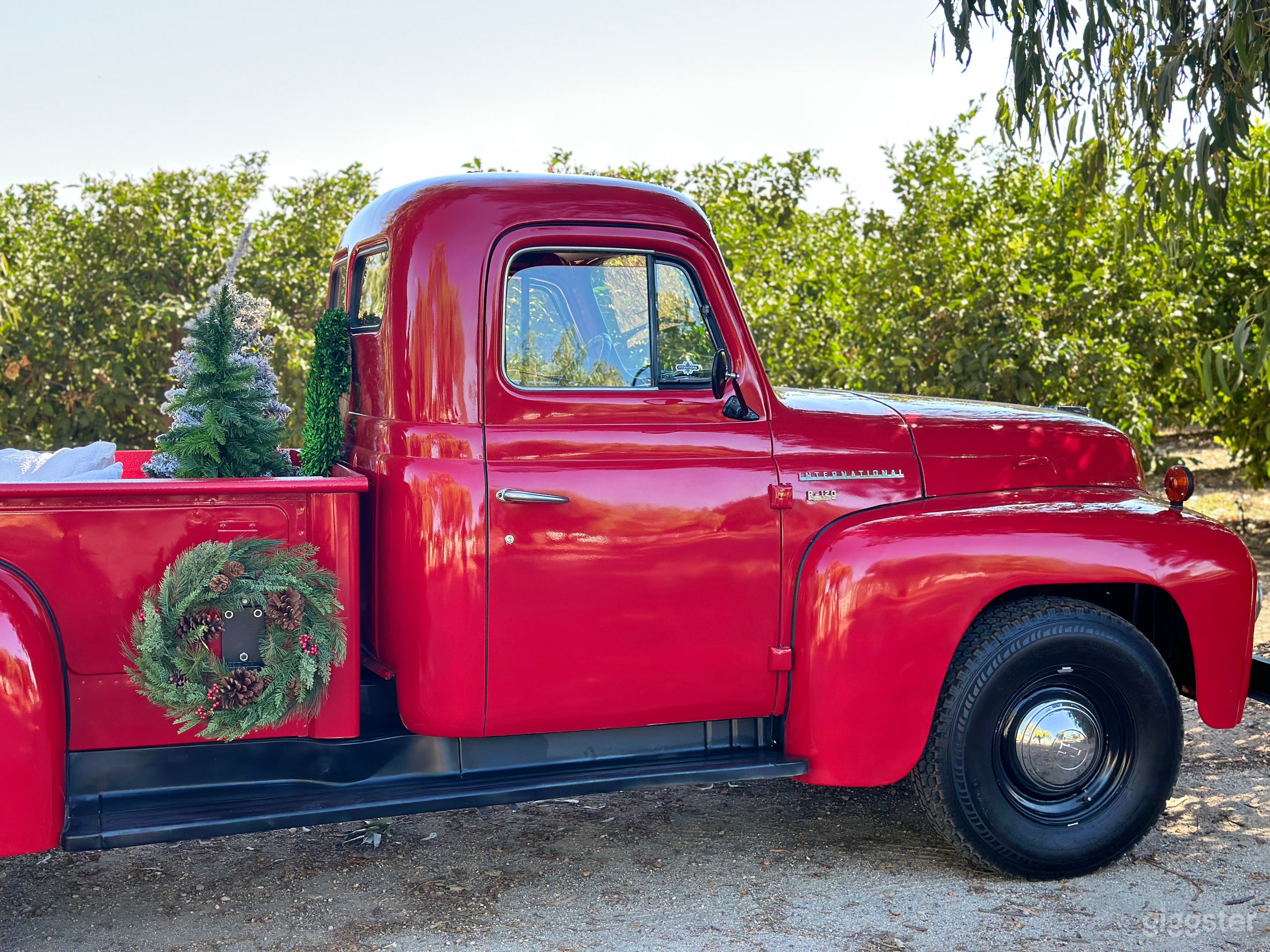 1954 International Harvester R120 Photo 4