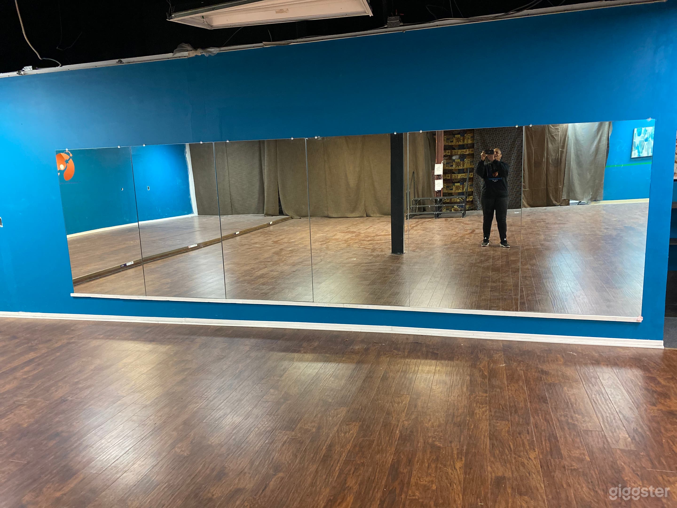 Expansive Dance Studio Space at a Prime location (Full Buy Out) Photo 4