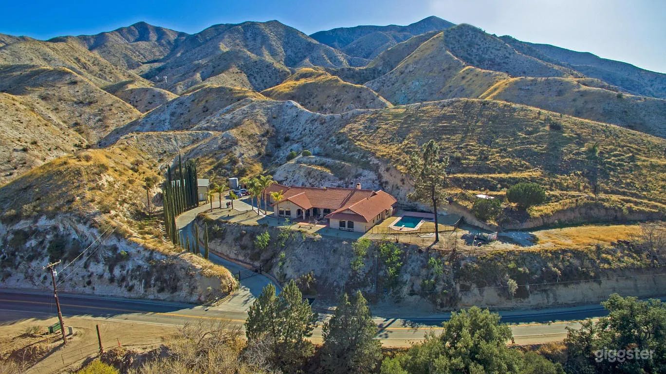 3 Custom Houses with Yurt River Woods and Desert Photo 1