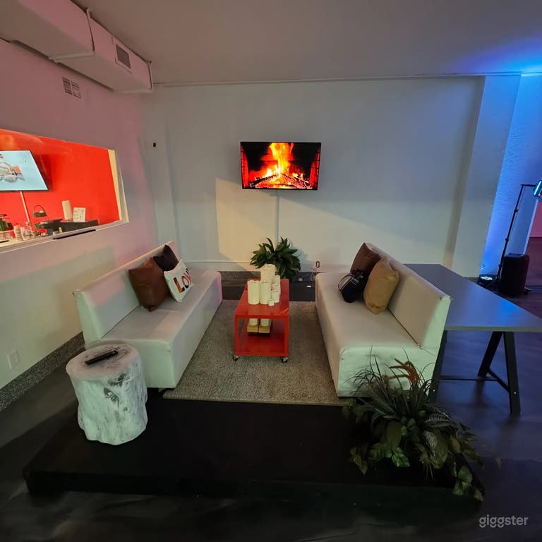  Customizable Production Studio/Event Space for Creatives 