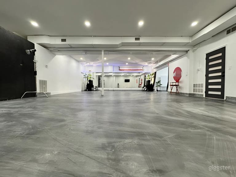  Customizable Production Studio/Event Space for Creatives 