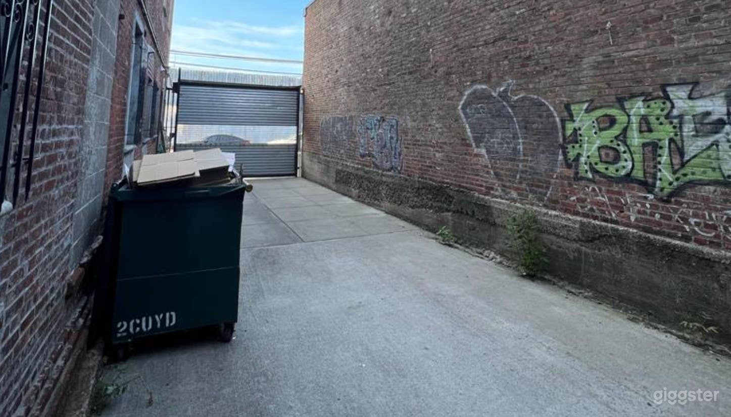 Cool and Hip Loading Dock in Brooklyn Photo 4