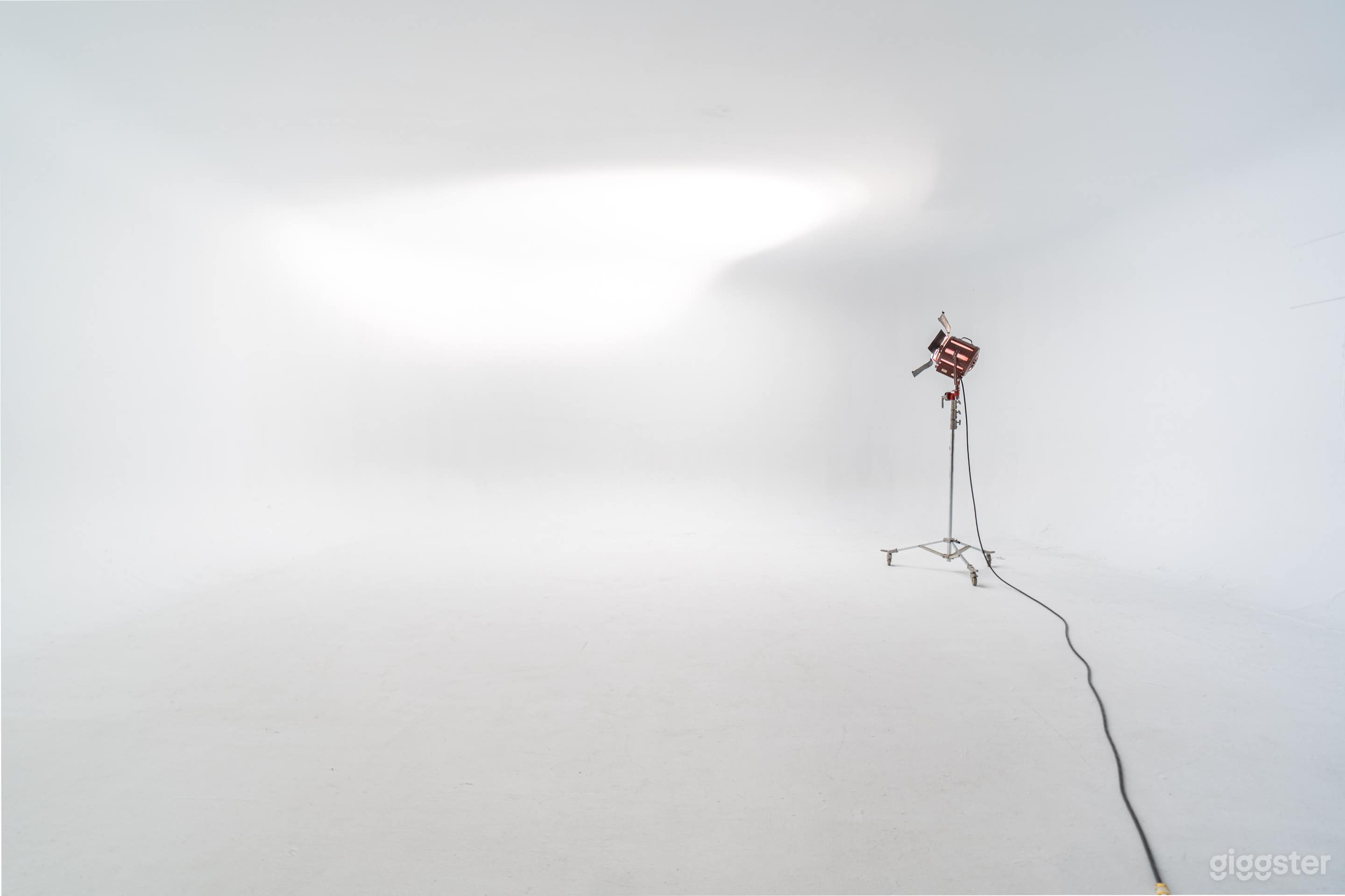 Spacious Production Studio in New Center Photo 3