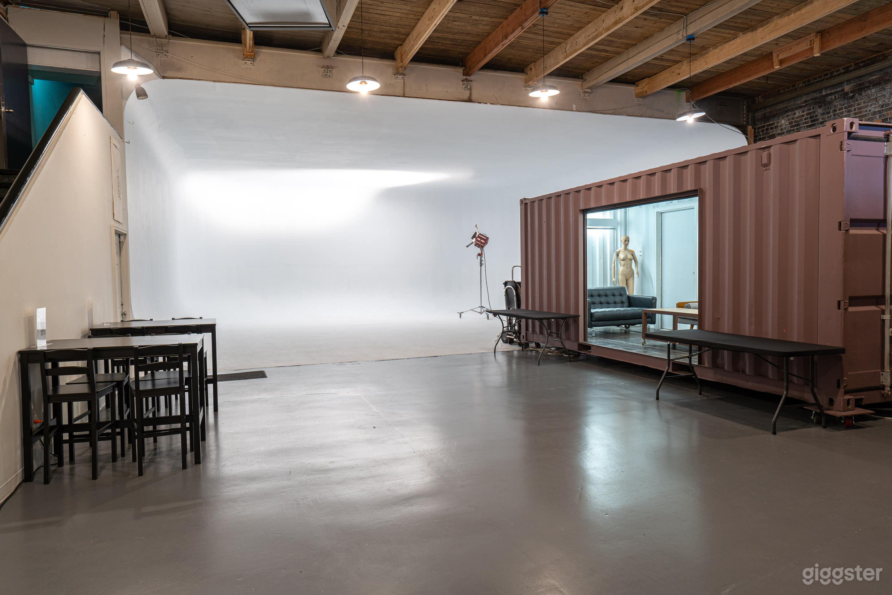 Spacious Production Studio in New Center Photo 2