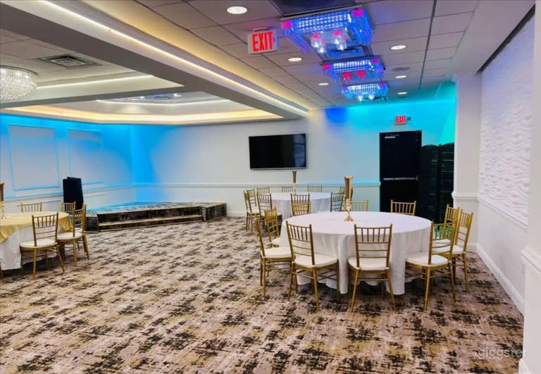  Restuarants/ Banquet Hall/ Party Hall Downtown Alexandria 