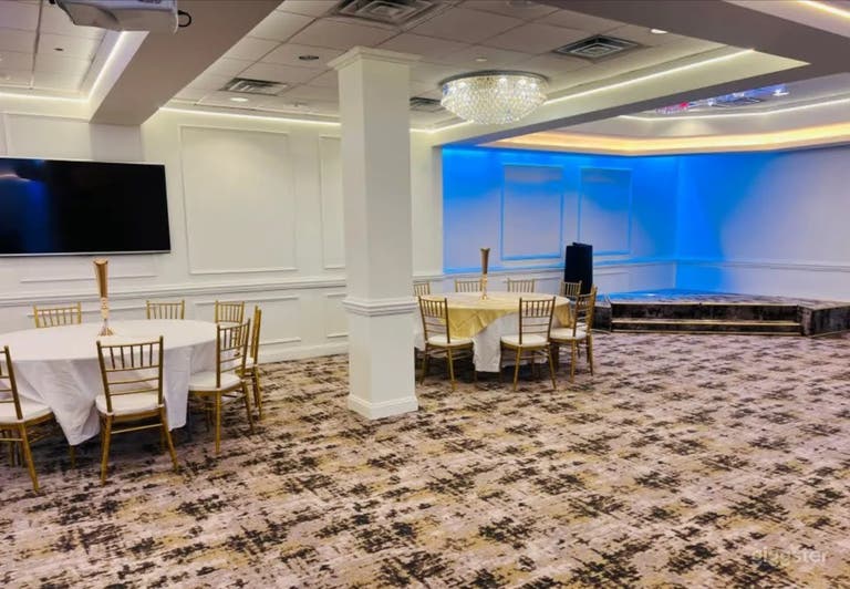  Restuarants/ Banquet Hall/ Party Hall Downtown Alexandria 