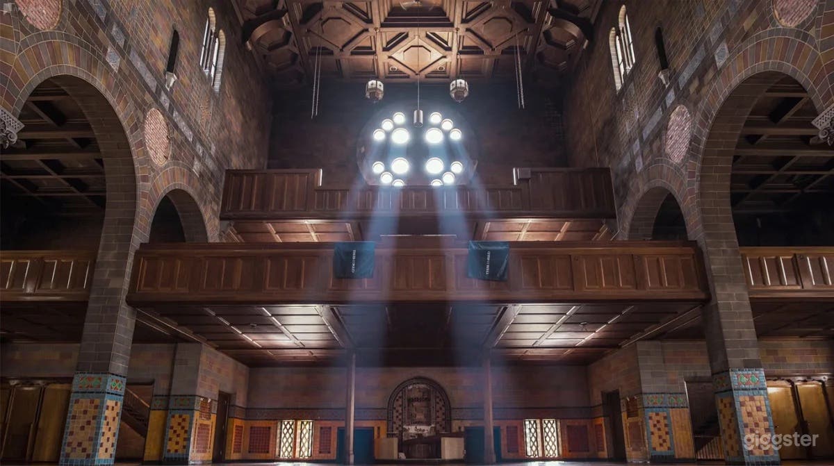 Huge Historic Hip Cathedral Production Space Photo 2