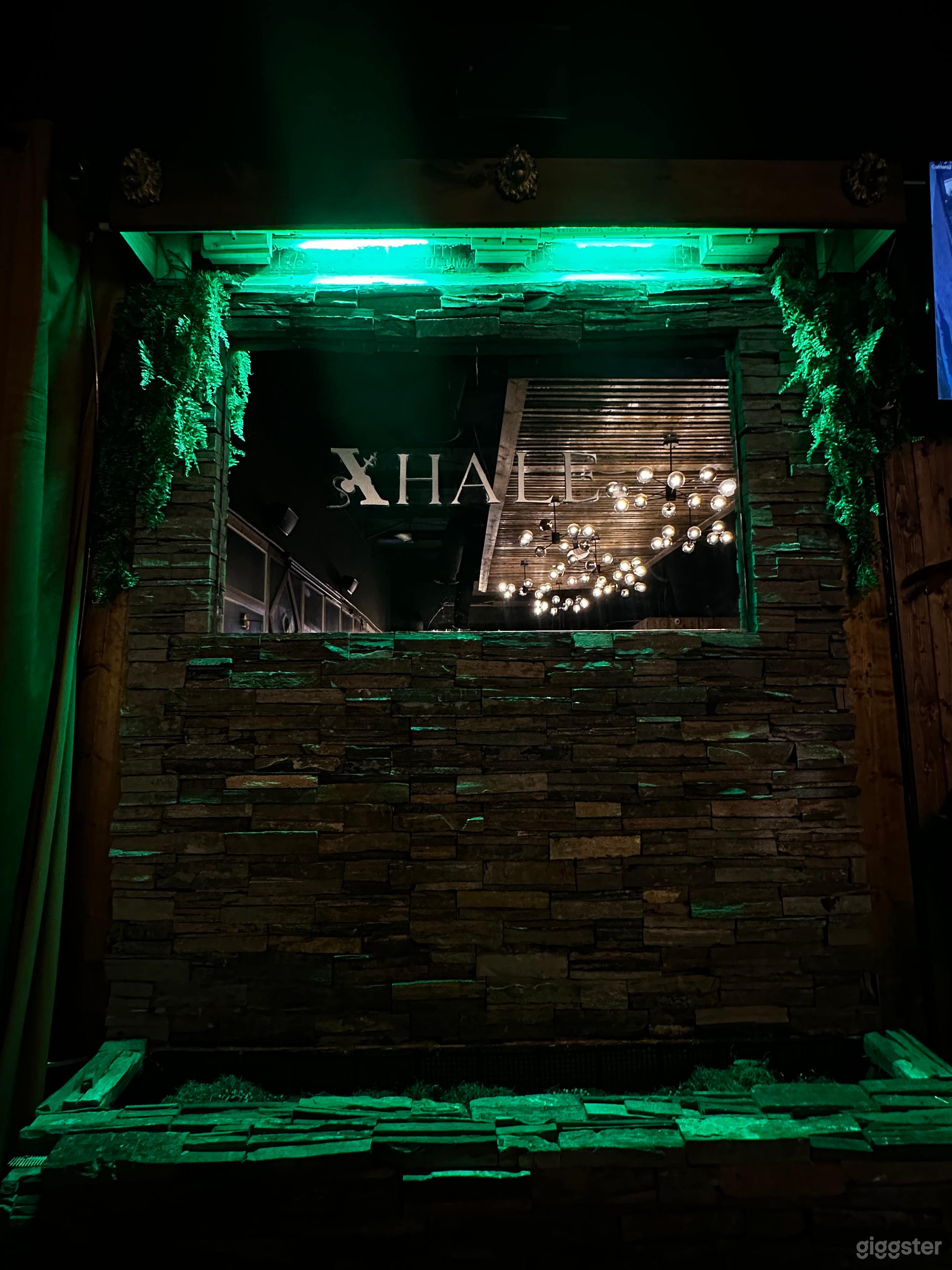 XHALE: Live &amp; Breathe Elegance Photo 4