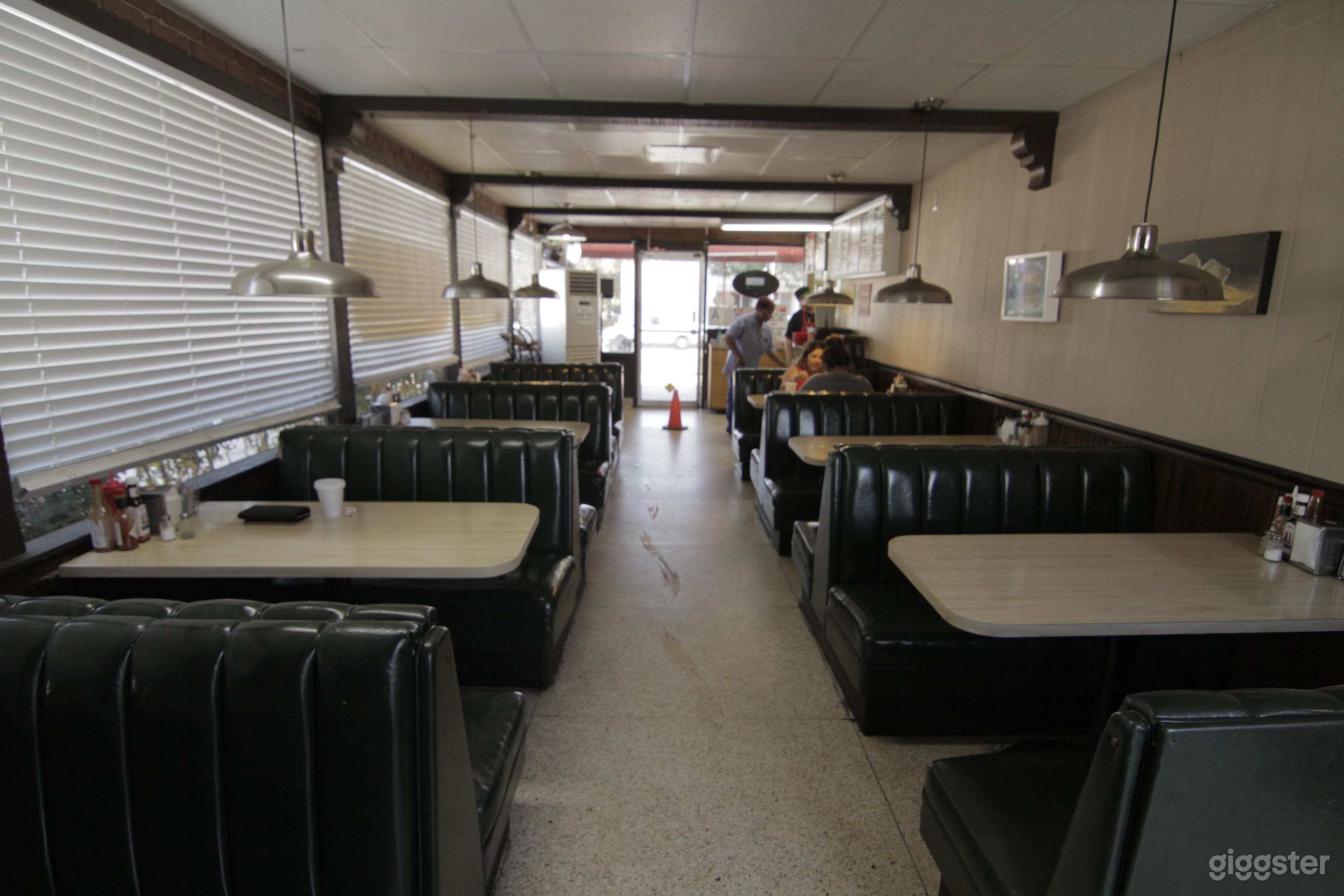 Hamburger Restaurant Photo 1