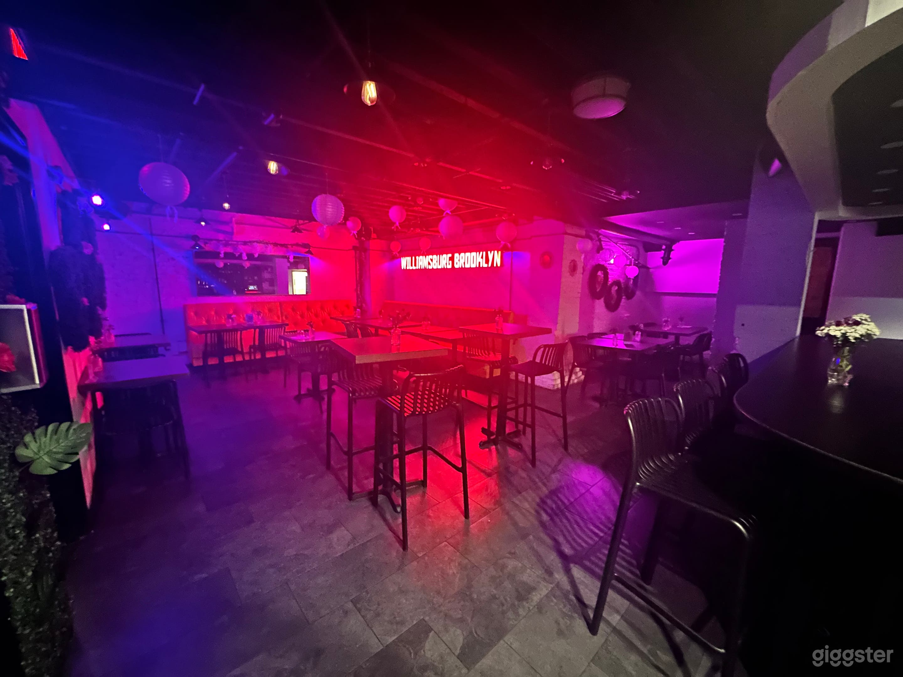 Private Garden Lounge in the heart of Williamsburg Photo 2