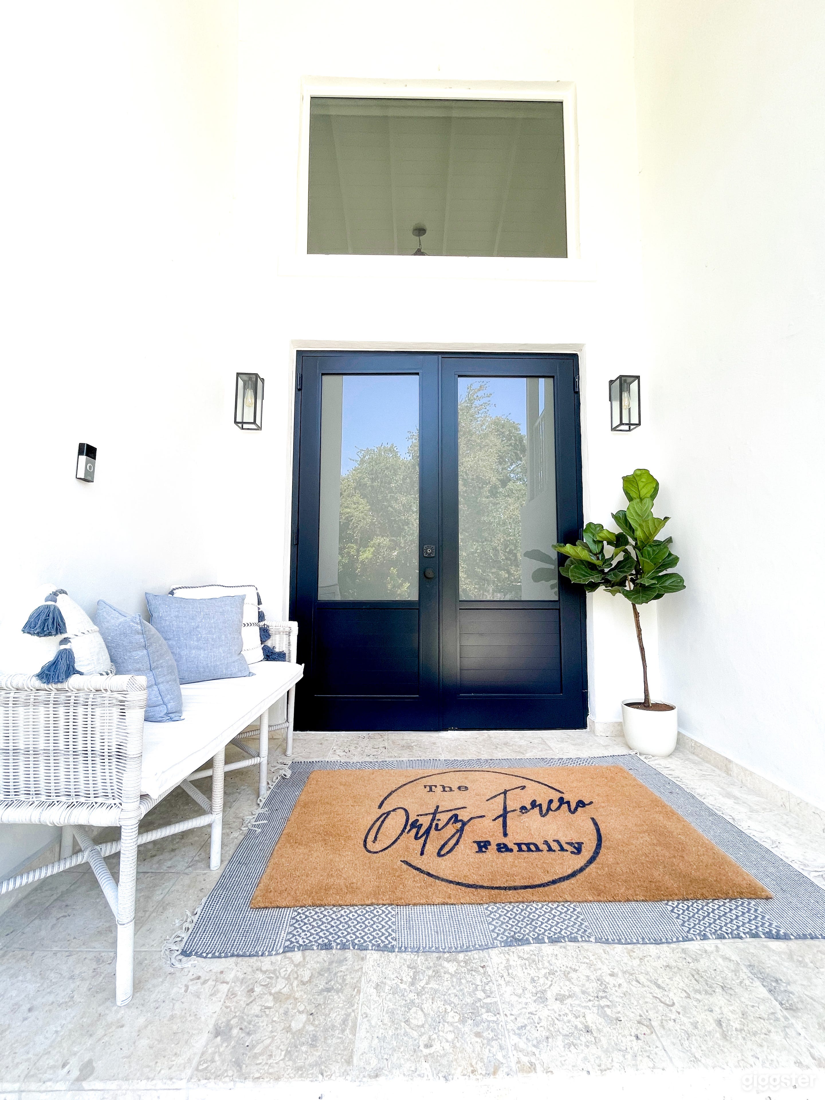 Beautiful coastal style home Photo 4