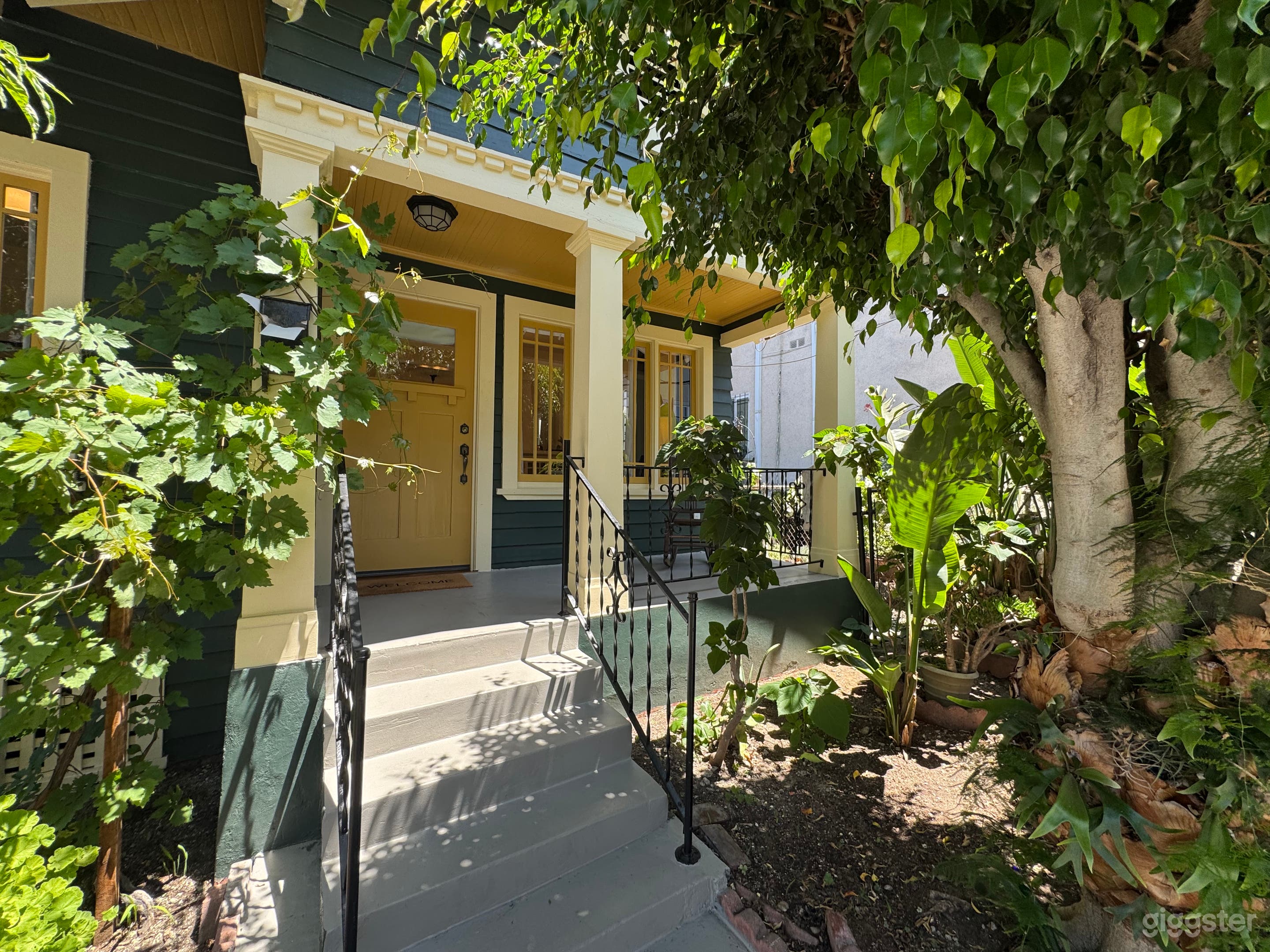 1910 Vintage House Step back in Time Photo 1