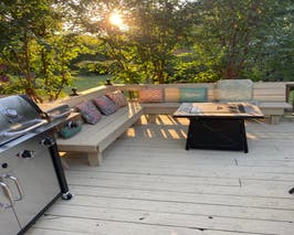  1880 Victorian Manor with On-Site Lodging 