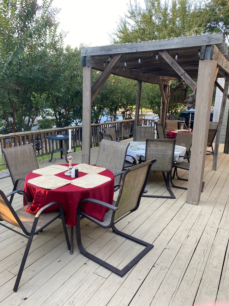  1880 Victorian Manor with On-Site Lodging 