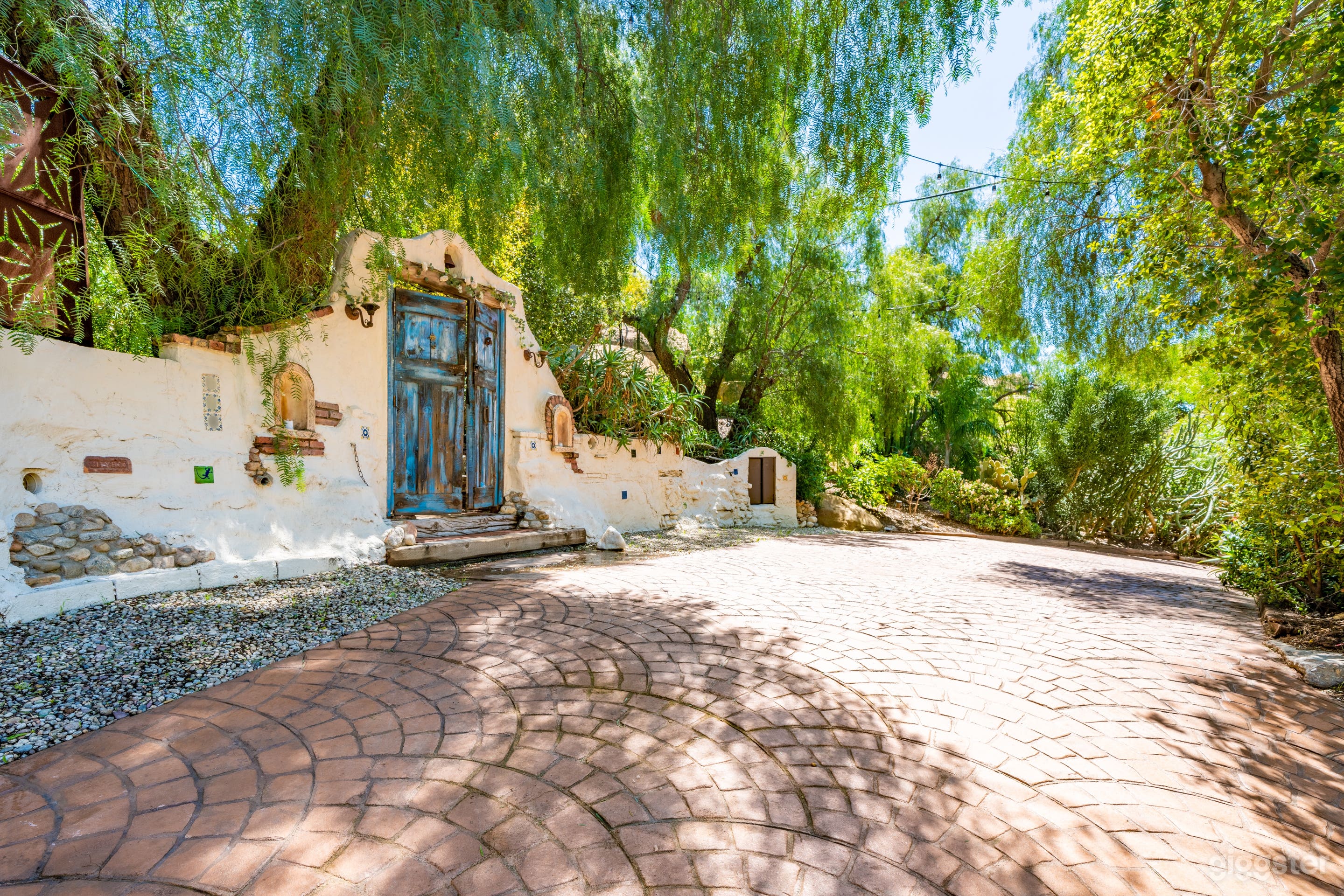 Spanish Gem w/ Multi-Terraced Gardens in Nature Photo 4