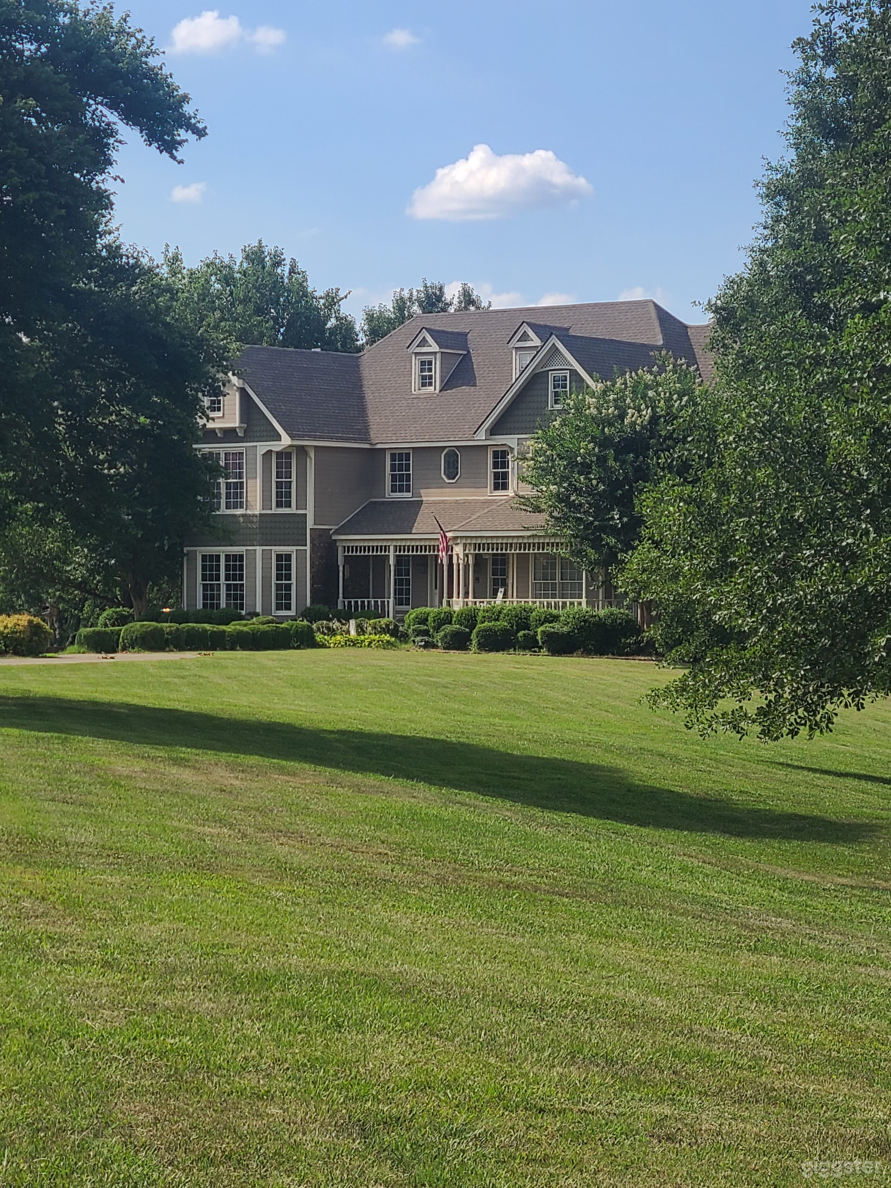 Large Scale Victorian Estate Photo 2