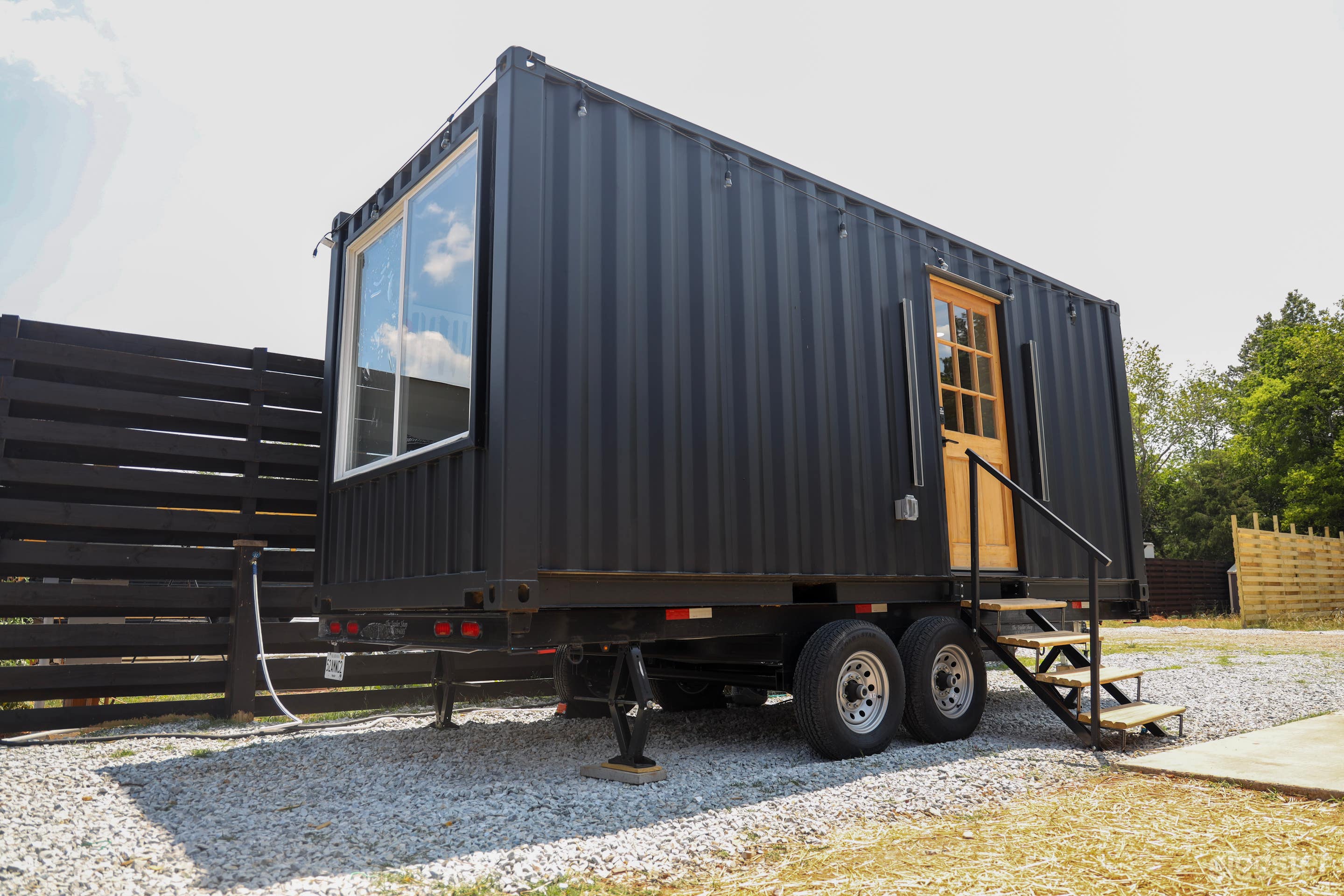 Cozy Container Home! Photo 1