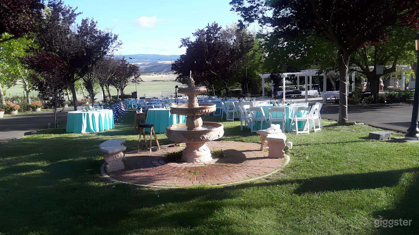 Garden Venue with Fountain Photo 1