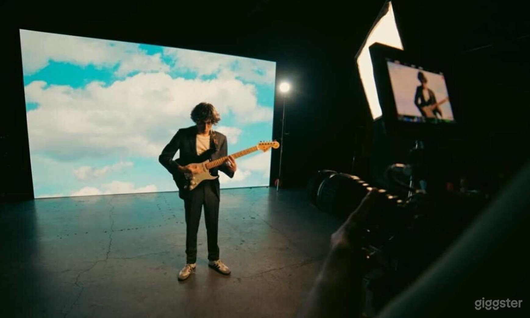  LED Wall in Industrial Downtown Warehouse Photo 4