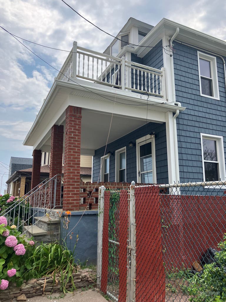  Beach View Family Home 