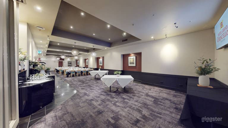  Modern Hotel Dining & Event Space 