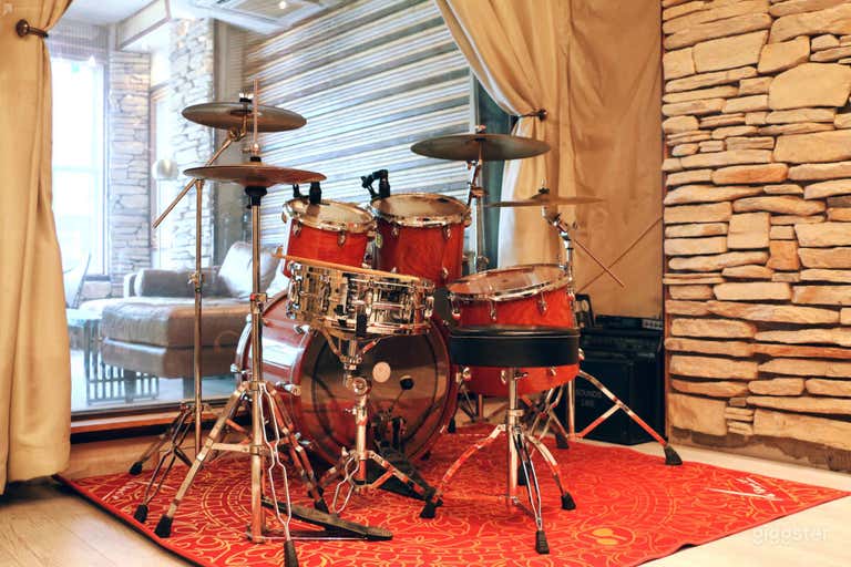  Midtown Manhattan Recording Studio with Steinway 