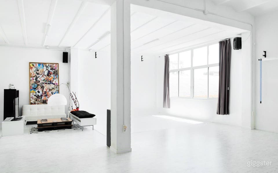 Loft muy iluminado con luz natural Photo 4